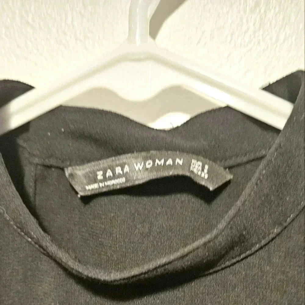 ZARA Sleeveless Chiffon Blouse Open Back Color: Black Size: Small - Picture 4 of 4